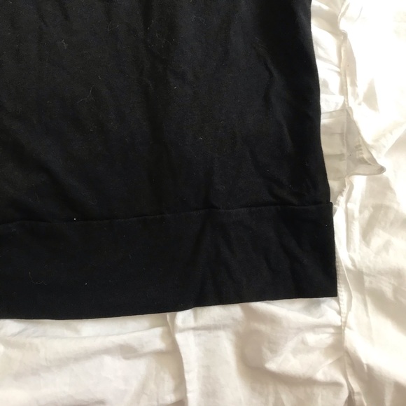 Old navy black mid length sleeve off should top with triangle cut out size S - Picture 5 of 5